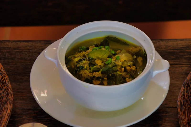 Préparation ingrédients frais jardin bio